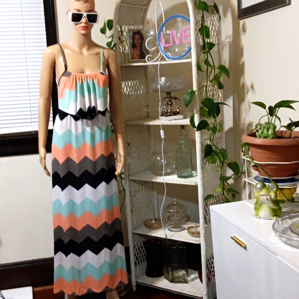 EUC Rue21 Summer Sleeveless Multi-Colored Dress Women's Small Fit Med